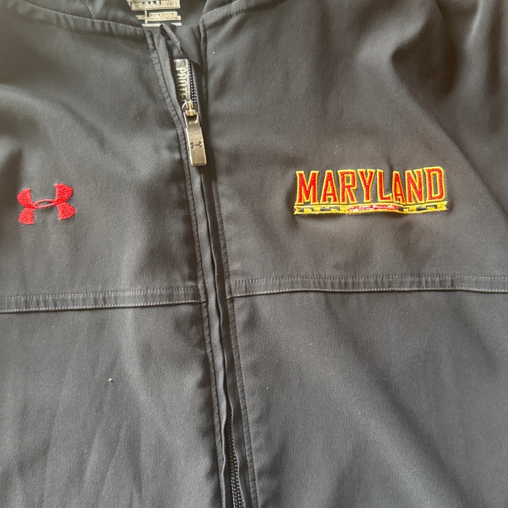 University of Maryland Under Armour Black and Red Windbreaker - Picture 2 of 6